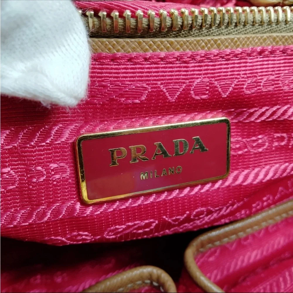 Authentic Prada Red Straw Bag 3129686 - Picture 9 of 9
